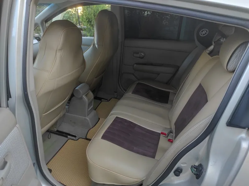 Nissan Tiida 1.6 10