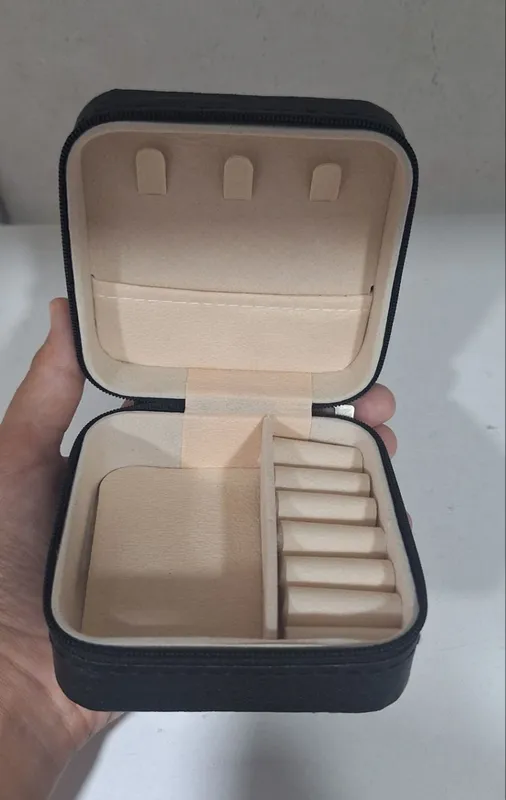 Tilla taqinchoqla sob qoʻyadigan organayzer 4