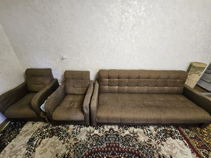 ПРОДАЕТСЯ ДИВАН,без повреждений,мягкий, с нашей для вещей 4