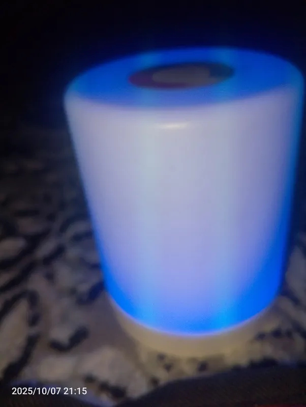 bu lampa kechasi yonadi 20 hil rangi bor yaxshi al — фото 1