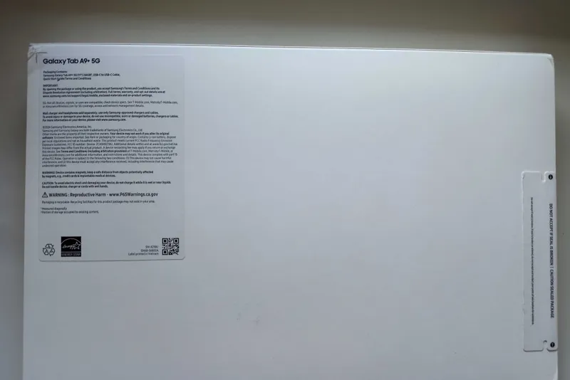 Samsung Galaxy Tab A9+ plansheti. AQShdan keltirilgan, qutisida yangi 2