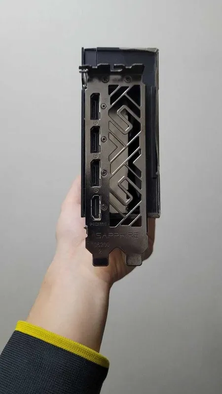Видеокарта Sapphire PULSE Radeon RX VEGA56 8GB — фото 3
