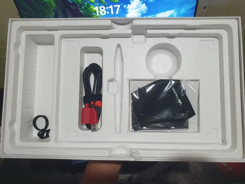 Huion Kamvas 13 Gen 3 sotiladi Графический планшет Продам Huion Kamvas 4