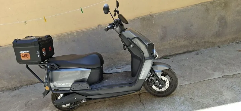 Skuter sotiladi yangi narxini kelishamiz 1