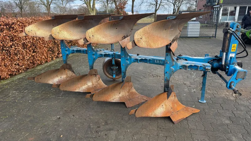 Lemken Opal 110 Case Puma, John Deere, Belarus tortadi.