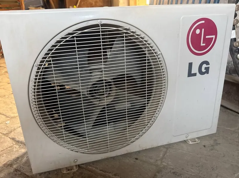 Продам Кондиционер LG 12 — фото 1