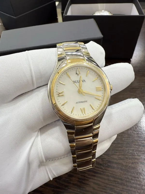 Женские Часы Bulova с бриллянтами — фото 3