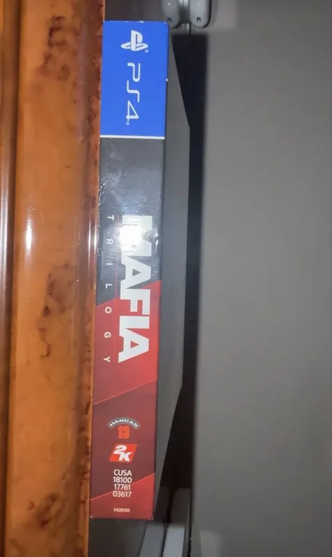 СРОЧНО продаю диск пс4/ пс5 Mafia trilogy 8 СРОЧНО продаю диск пс4/ пс5 Mafia trilogy 8