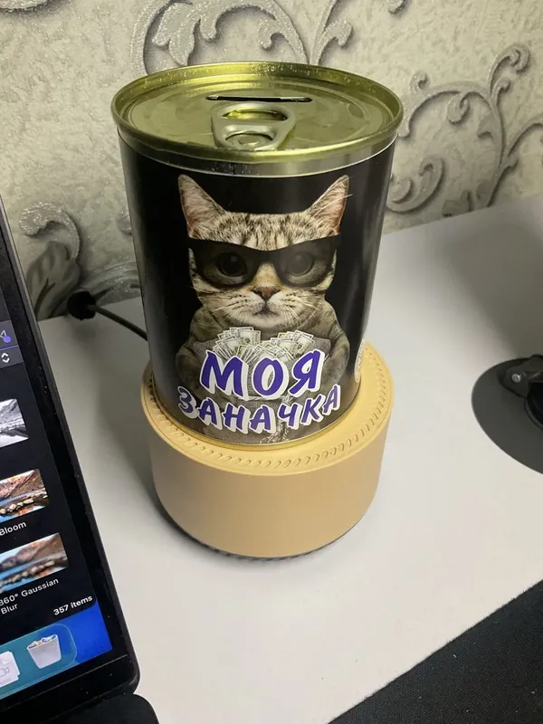 Копилка денег в виде жестяная банка — фото 1