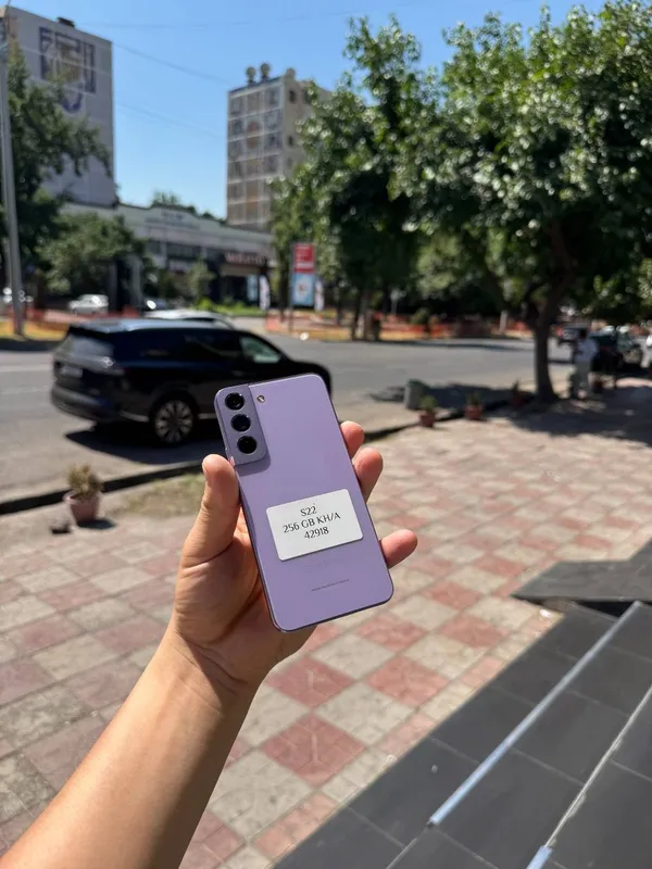 Samsung S22. . 1 Samsung S22. . 1