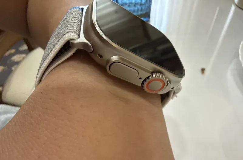 Apple Watch Ultra 2 3