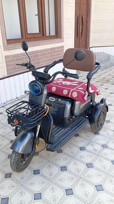 Elektr skuter yangi xolatda