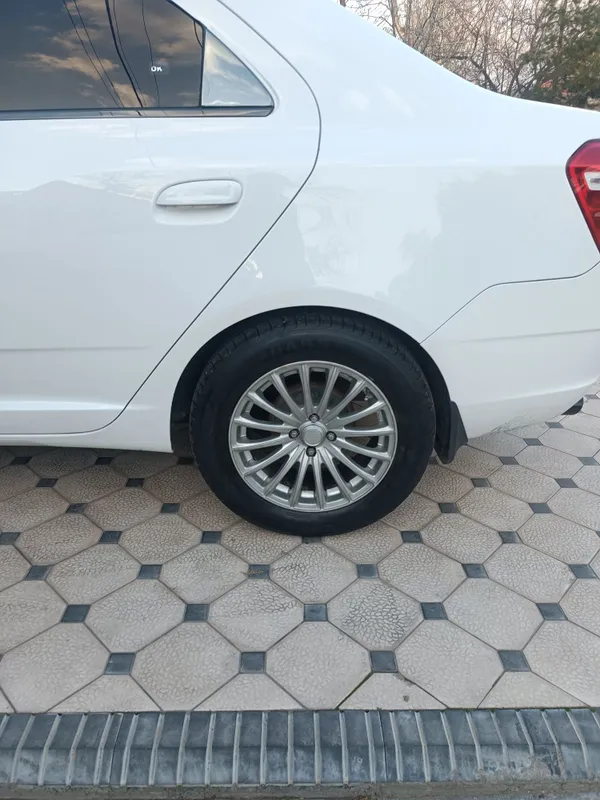 Kaptiva Stil Diska Balon 215 55 R17 Holati Yaxshi — фото 4