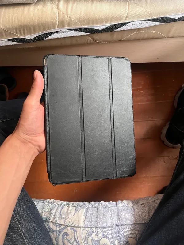 Ipad srochna sotiladi 1 Ipad srochna sotiladi 1