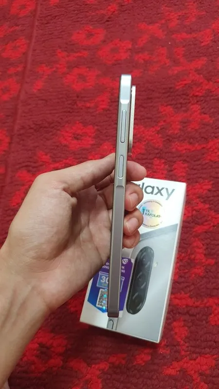 Samsung galaxy A17 2