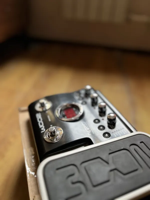 Zoom g2.1u sotiladi 1 Zoom g2.1u sotiladi 1