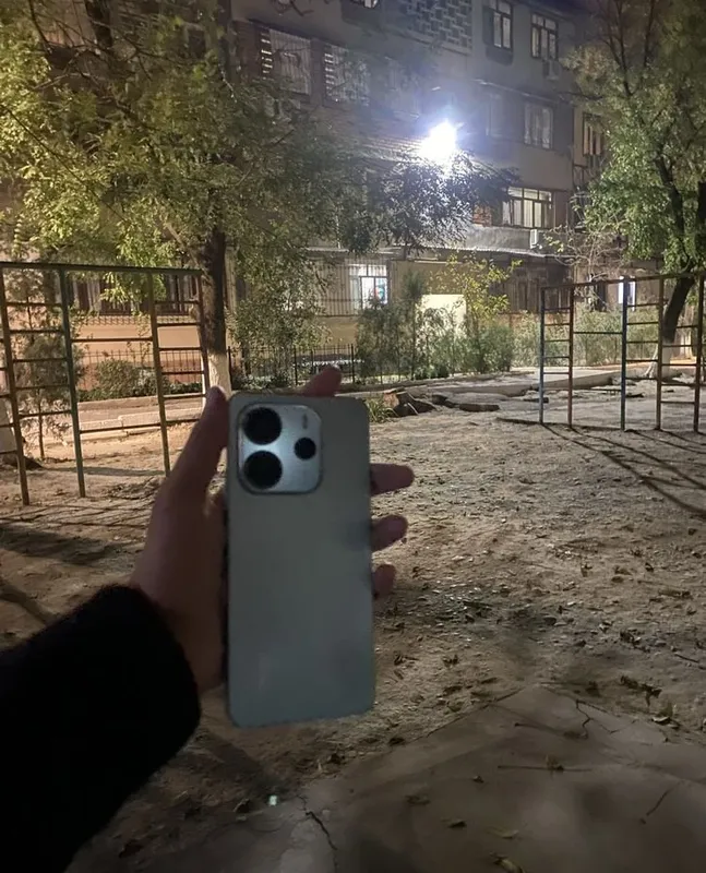 Продается редми нот 14 256 гб все родное каробка ест. 2