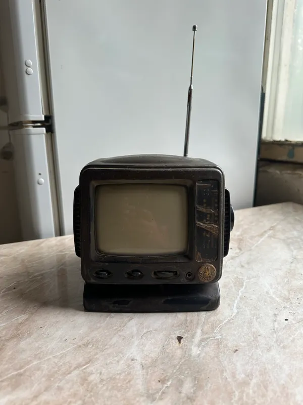 Original televizor sotiladi 1 Original televizor sotiladi 1