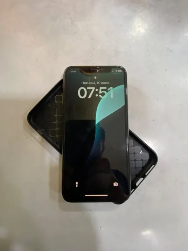 Telefon sotladi srochna 2 Telefon sotladi srochna 2