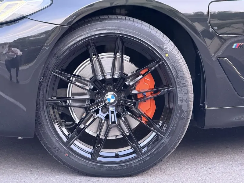 BMW G30 XDrive 530i LuxuryLine — фото 8