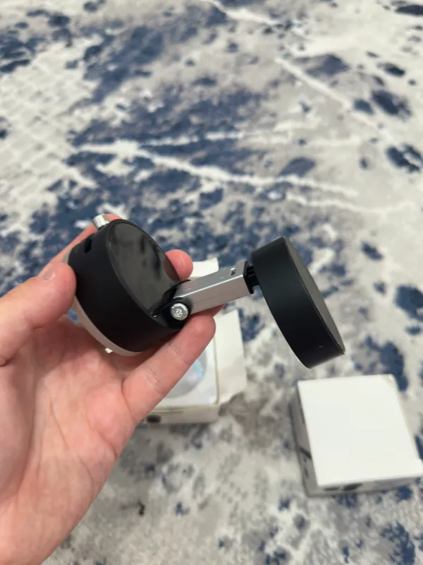 Держатель для телефона с MagSafe