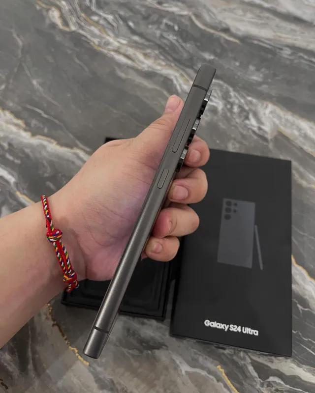 Samsung S24 Ultra 16/512 ГБ 2