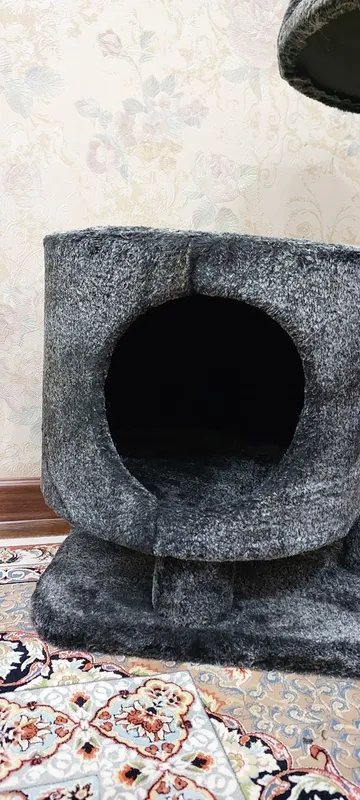 Лежанка с когтеточкой