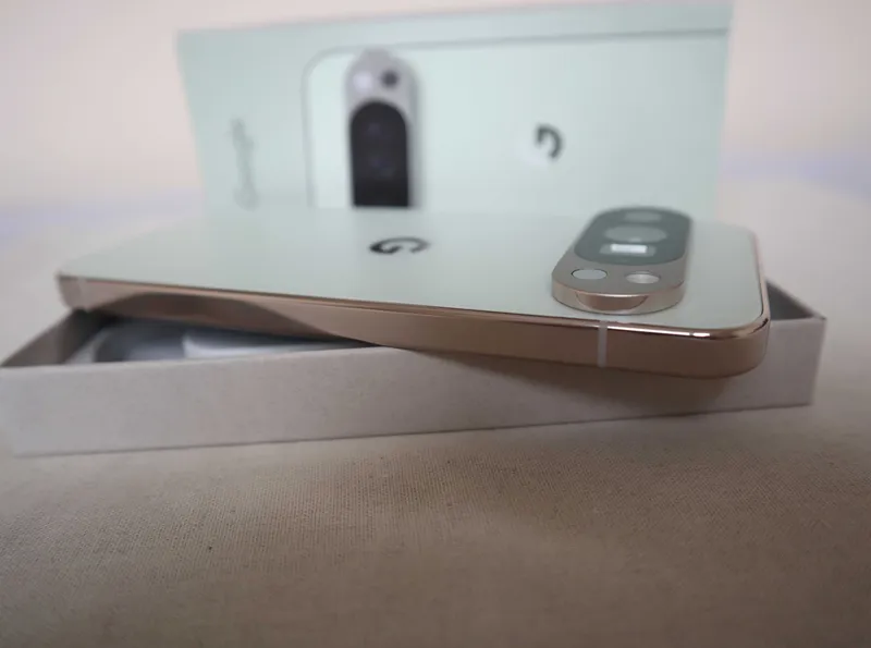 Google Pixel 10 Pro 16GB/256GB. Идеальное состояние. USA — фото 2