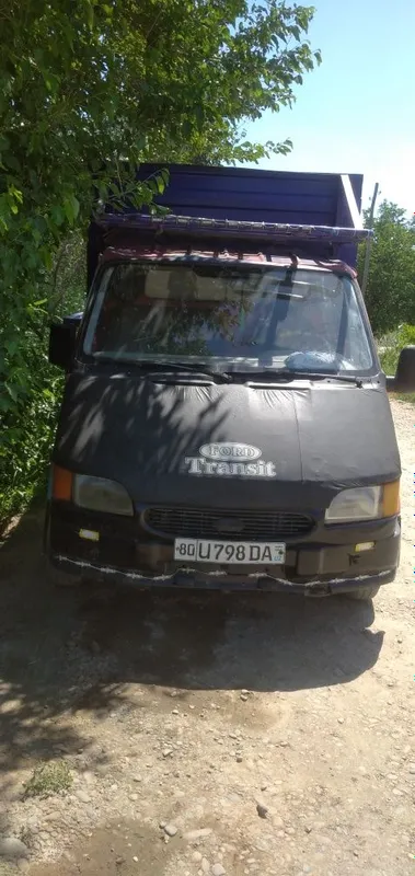 Ford transit sotiladi