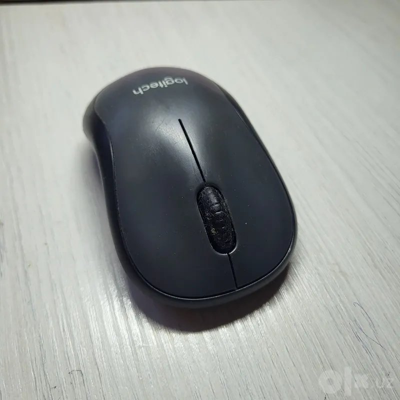 Беспроводная мышь Logitech M220 Silent 1 Беспроводная мышь Logitech M220 Silent 1
