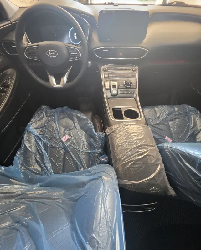 Hyundai Santa Fe 3.5, максимальная комплектация, 7-местный 8 Hyundai Santa Fe 3.5, максимальная комплектация, 7-местный 8