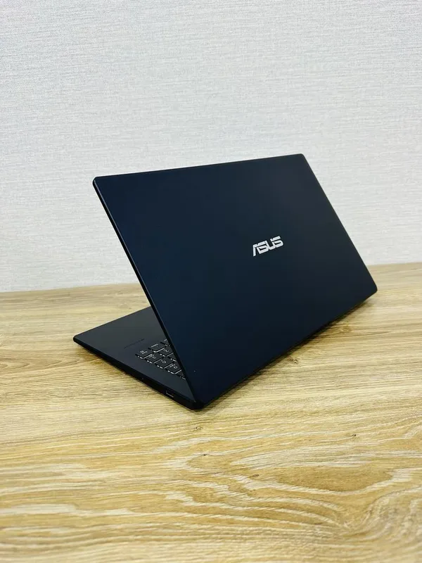 Стильный ASUS для Работы, Учебы, Бухгалтерии и Развлечений — фото 1