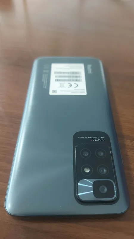 Redmi: Telefon sotiladi.