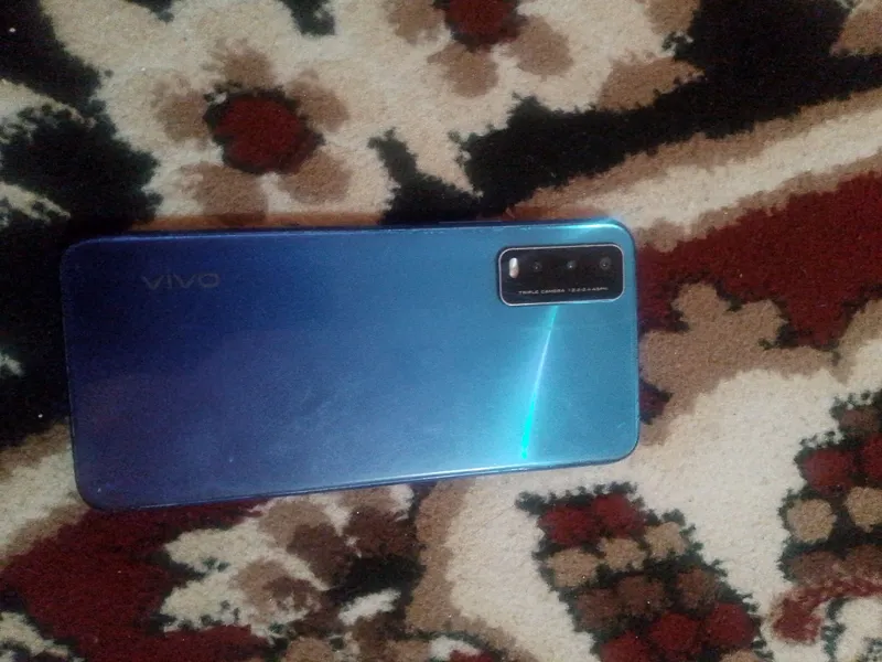 vivo Y20 telefoni
