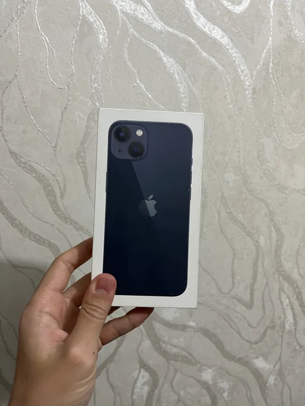 Продается iPhone 13 4 Продается iPhone 13 4