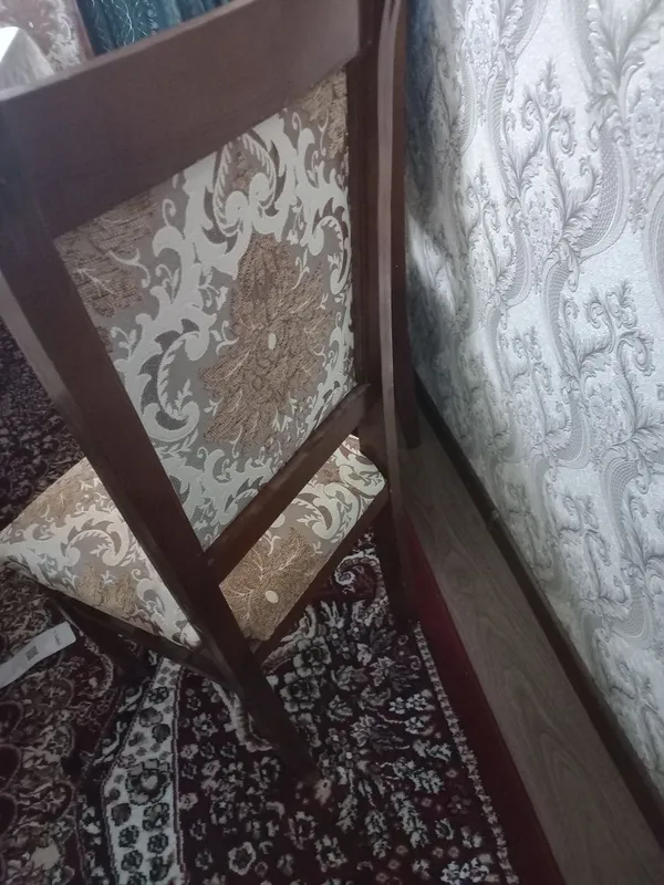 12ta stul sotiladi holati yaxshi 1