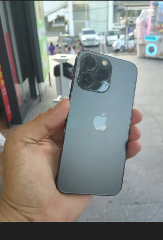 iPhone 13 Pro 2 iPhone 13 Pro 2