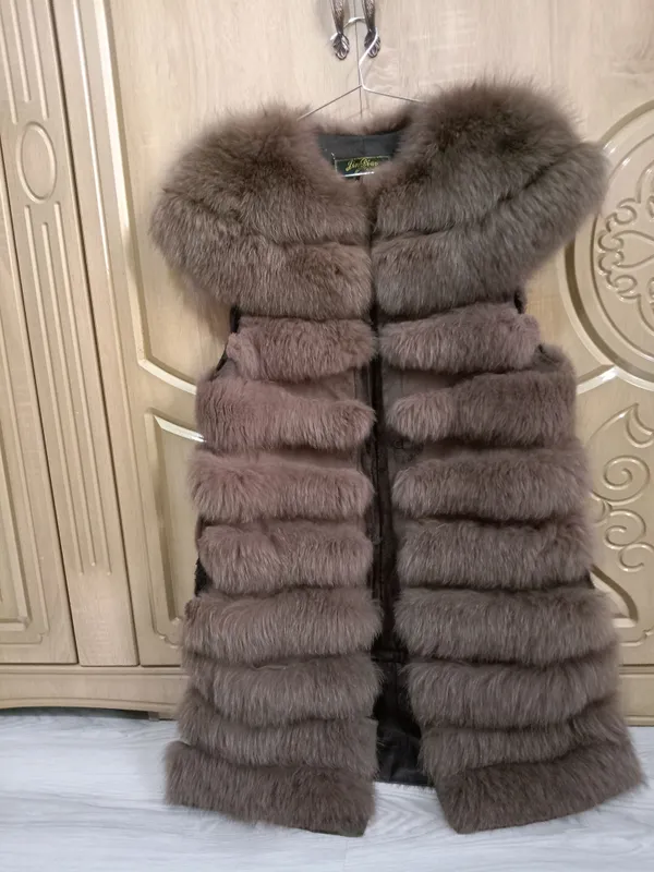 мехом безрукавка