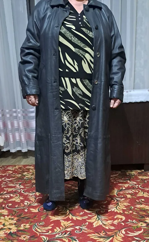 Б/у кожаный плащ — фото 3