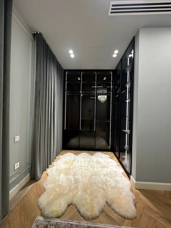 4 xonali kvartira, 232 m2, Mirobod 6