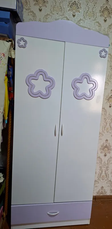 Holati ideal sotiladi shkaf