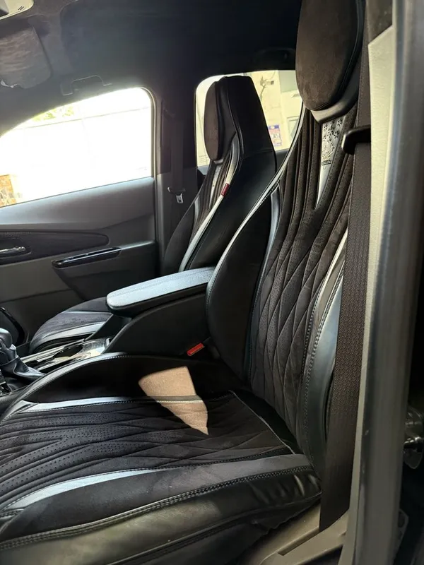 Universal Premium Chexol (Eko-koja + Alcantara) / Universal chexollar