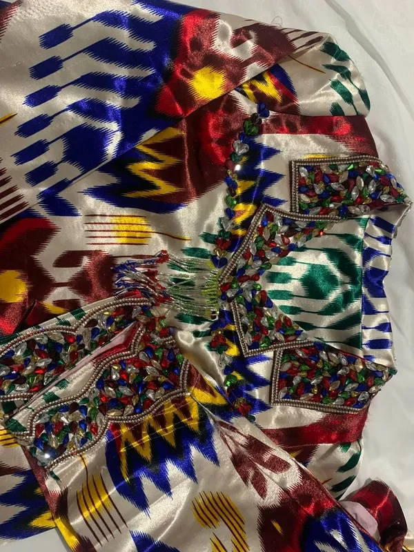 Adras ko'ylak ishtoni bilan yangi — фото 1