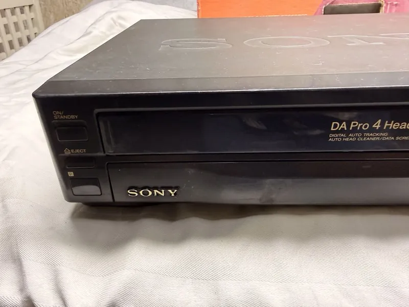 Видеомагнитофон Sony SLV-X57ME ,4 головочный 3 Видеомагнитофон Sony SLV-X57ME ,4 головочный 3