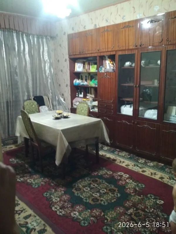 Продам Юнусабад 13 под офис 1 Продам Юнусабад 13 под офис 1