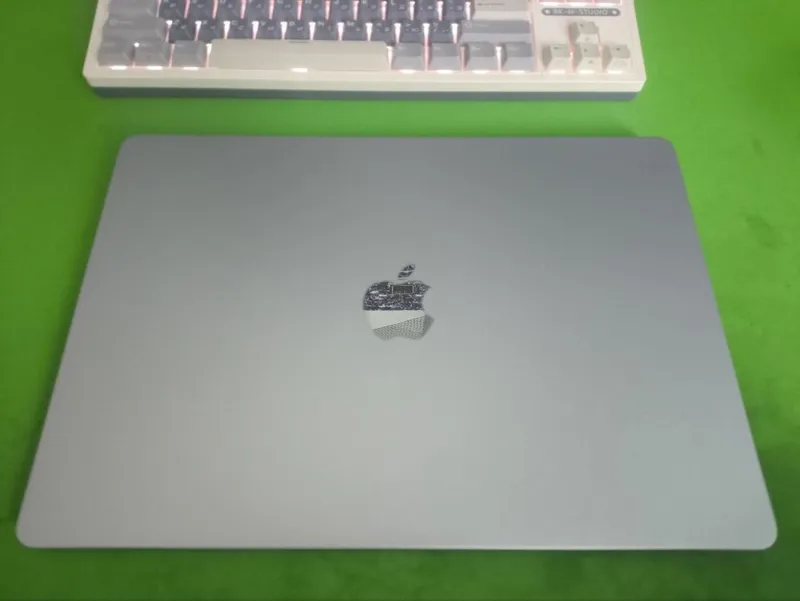 MACBOOK AIR M4 15 16/256 — фото 3