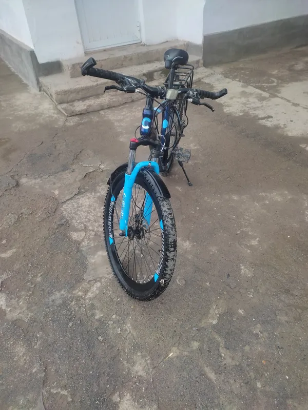 Velosaped sotiladi xolati yaxshi narxi 1 million kami bor