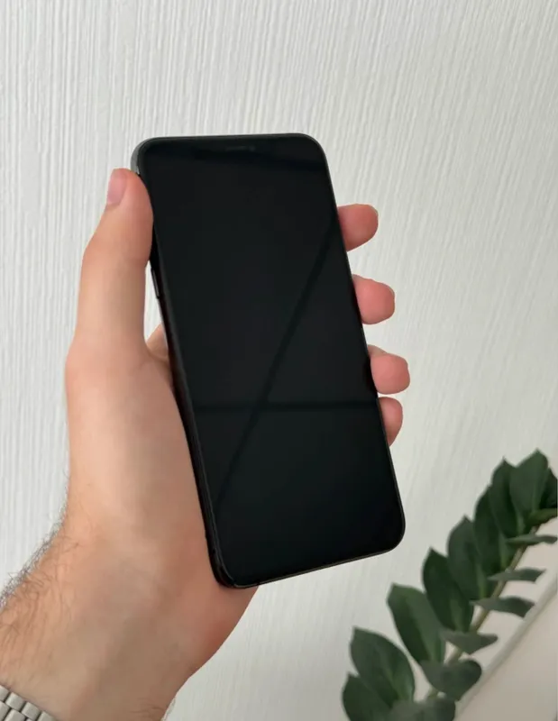 iPhone 11 ProMax 64Gb Graphic Akk: 83% Kelwamiz — фото 1