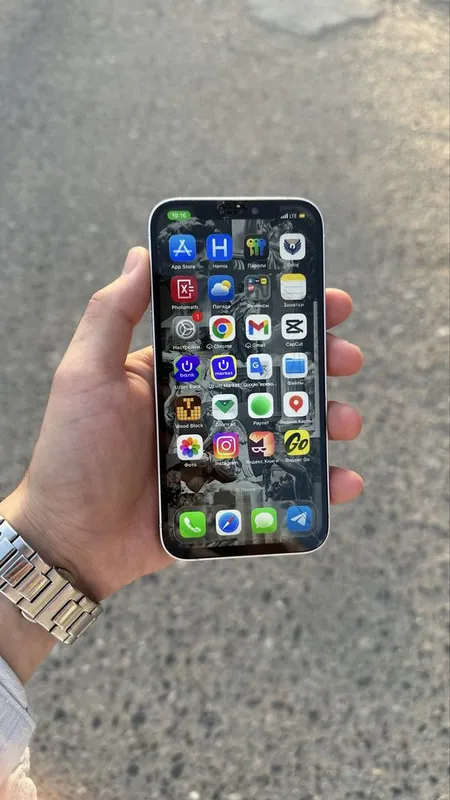iPhone 12 white 128gb
