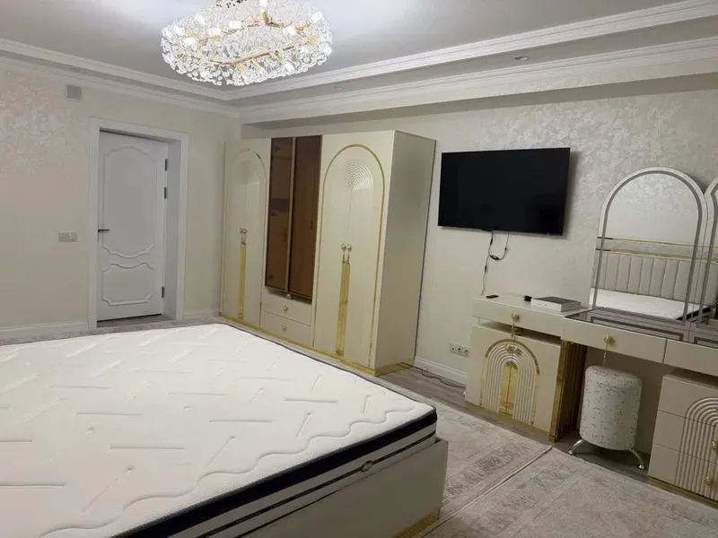 Olmazor tumanida 3 xonali kvartira ijaraga (mo‘ljal: «Nukus» kinoteatri orqasida), 165 m² 6